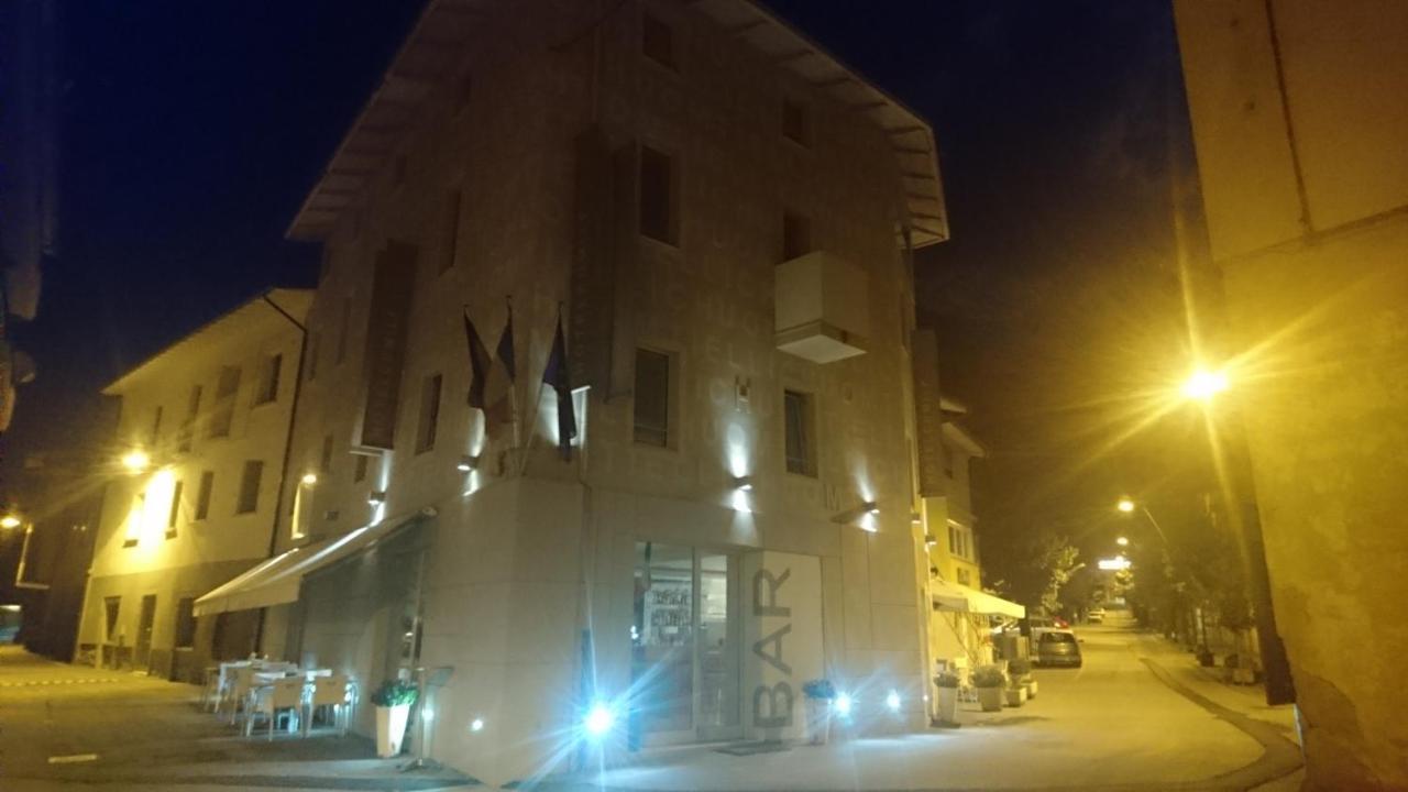 Hotel Cumili Capo di Ponte Dış mekan fotoğraf