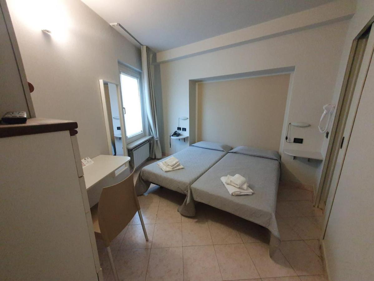 Hotel Cumili Capo di Ponte Dış mekan fotoğraf