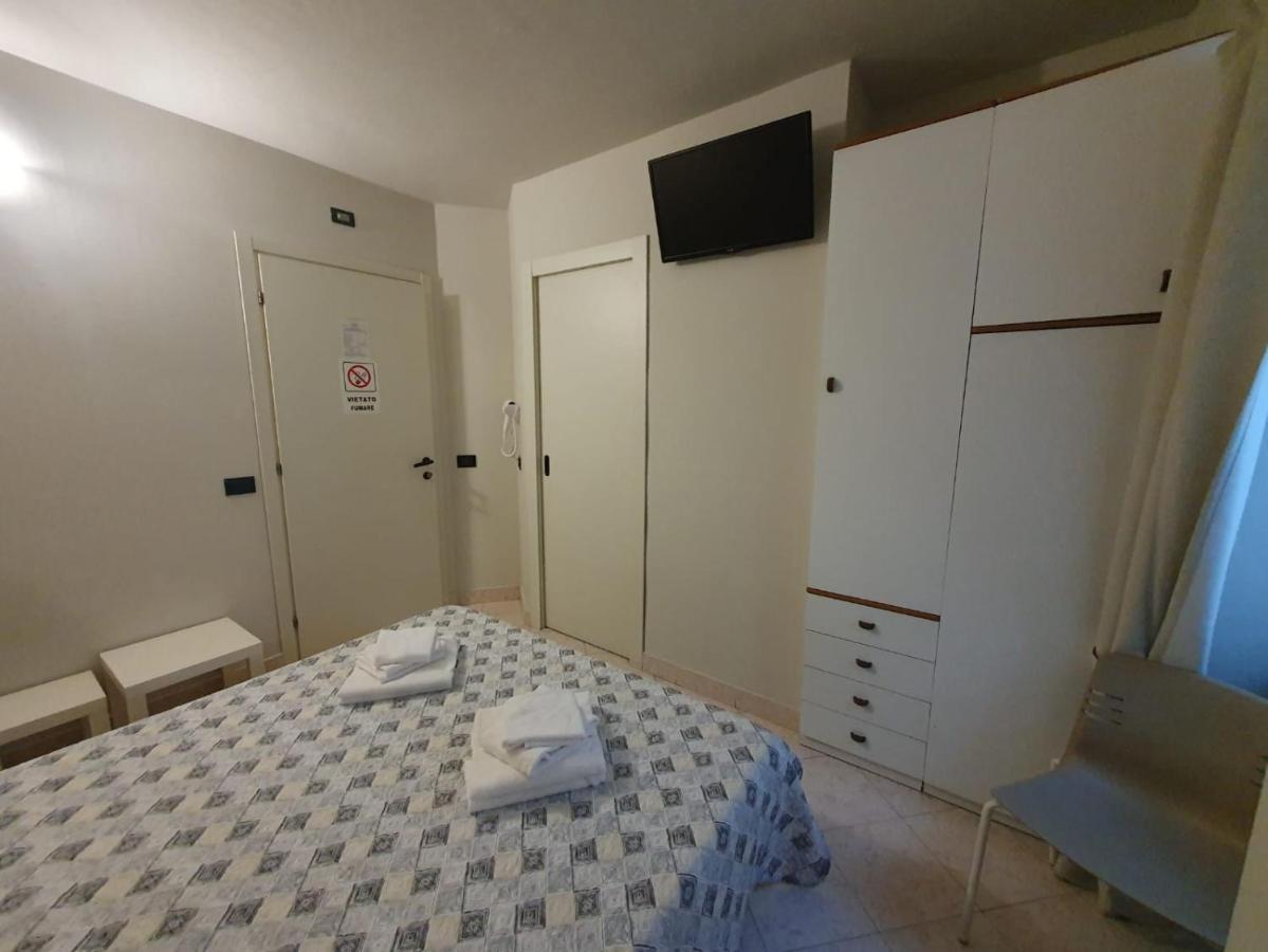 Hotel Cumili Capo di Ponte Dış mekan fotoğraf