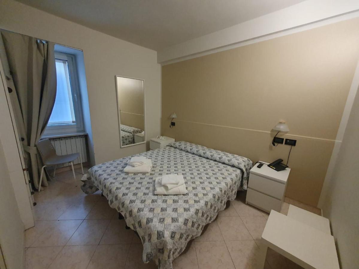 Hotel Cumili Capo di Ponte Dış mekan fotoğraf