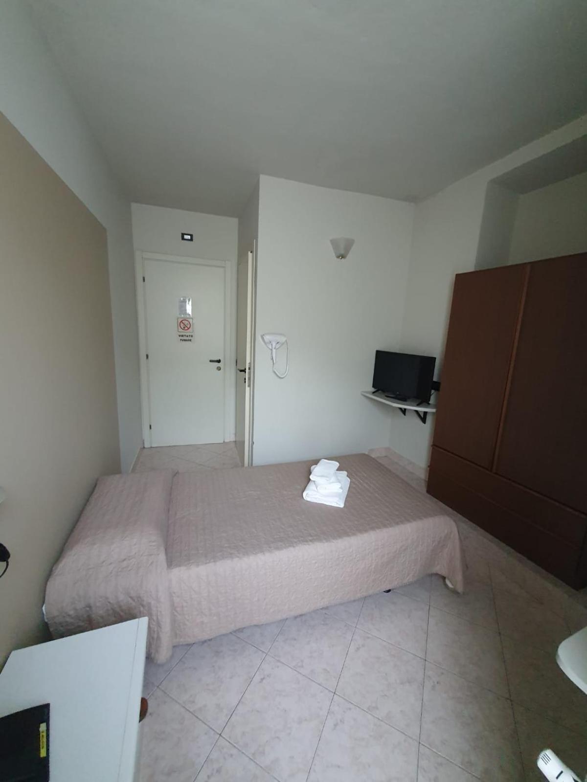 Hotel Cumili Capo di Ponte Dış mekan fotoğraf