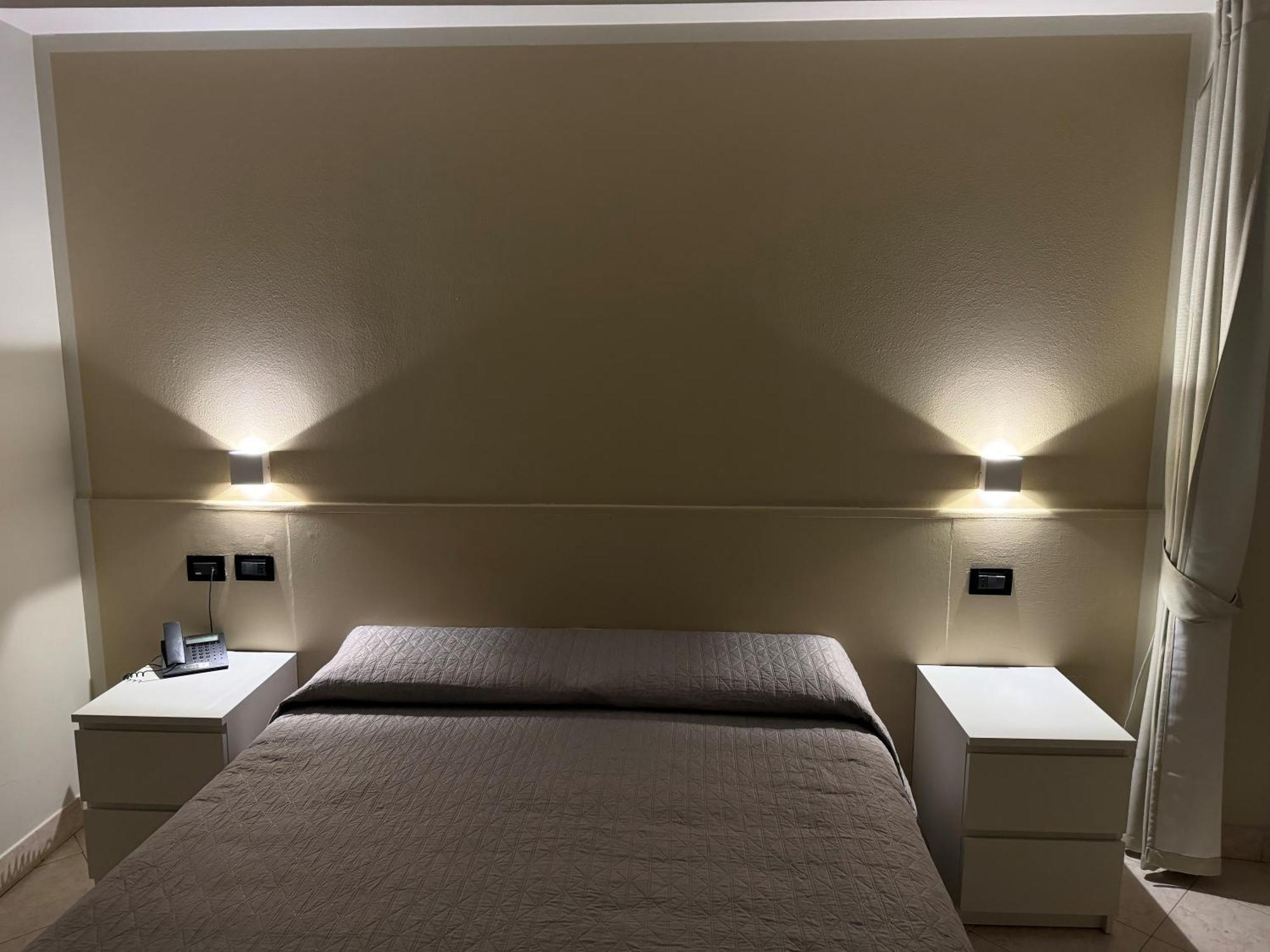 Hotel Cumili Capo di Ponte Dış mekan fotoğraf